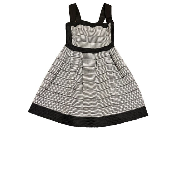 Women’s Alya Black and White Fit & Flare Mini Dress Size Small New with Tags - Picture 6 of 13